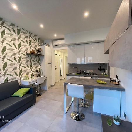 R39 Modern Apartment With Private Parking Milano Exterior foto